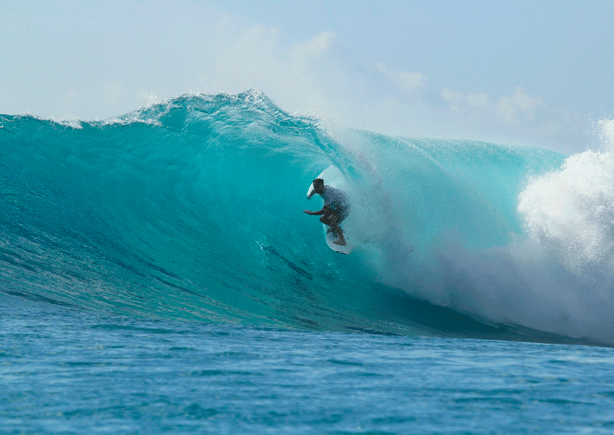 surfing hainan
